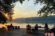 深圳“移动卧室”重塑旅行方式 “Z世代”爱上车轮上的家
